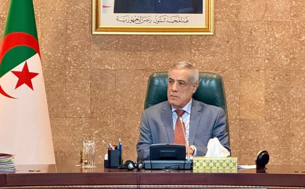 الوزير الأول نذير العرباوي يترأس اجتماعًا للحكومة لدراسة عدة ملفات تنموية واجتماعية