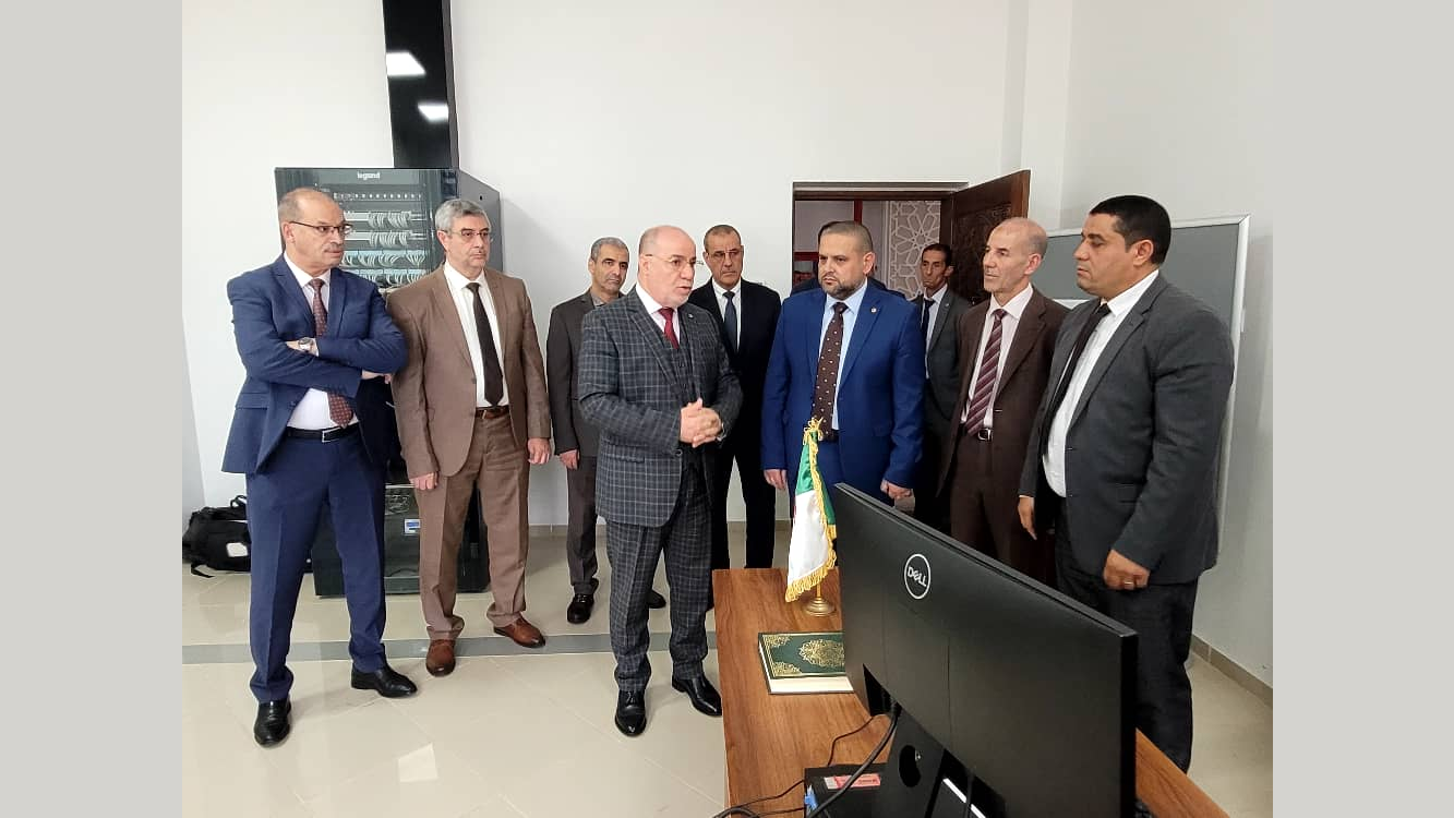 تنصيب لجنة متابعة موسم حج 1446هـ: بلمهدي يؤكد على التكفل الأمثل بالحجاج