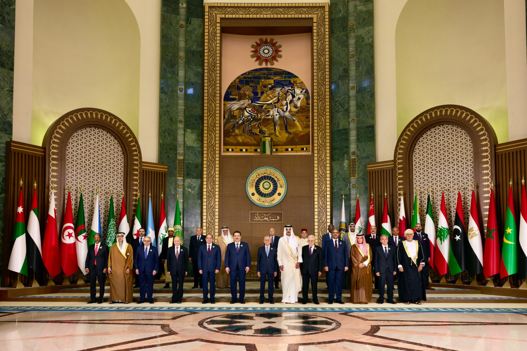 القمة العربية الـ34: تأكيد على مركزية القضية الفلسطينية ودعوة لوقف العدوان على غزة