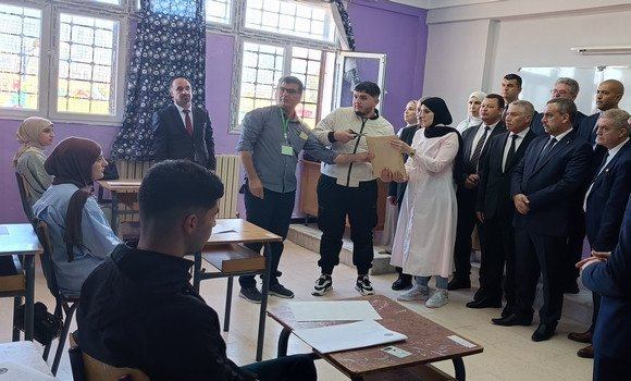 البويرة: وزير التربية يُطلق امتحانات إثبات المستوى من ثانوية محمد قطاف