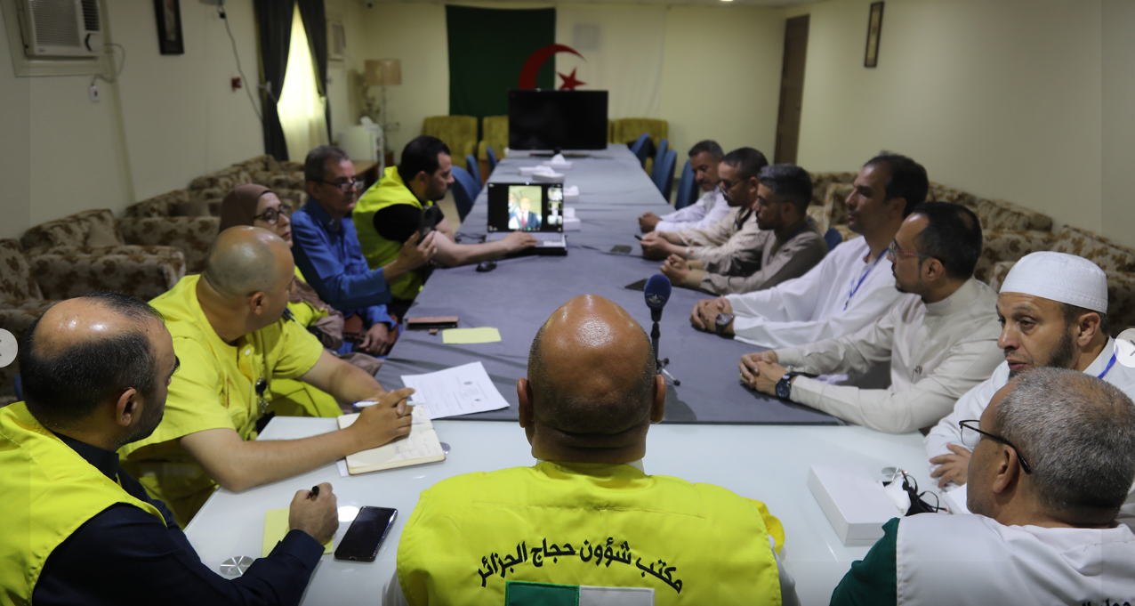 بطاقة “النسك” لتنظيم خدمات الحجاج الجزائريين بالبقاع المقدسة