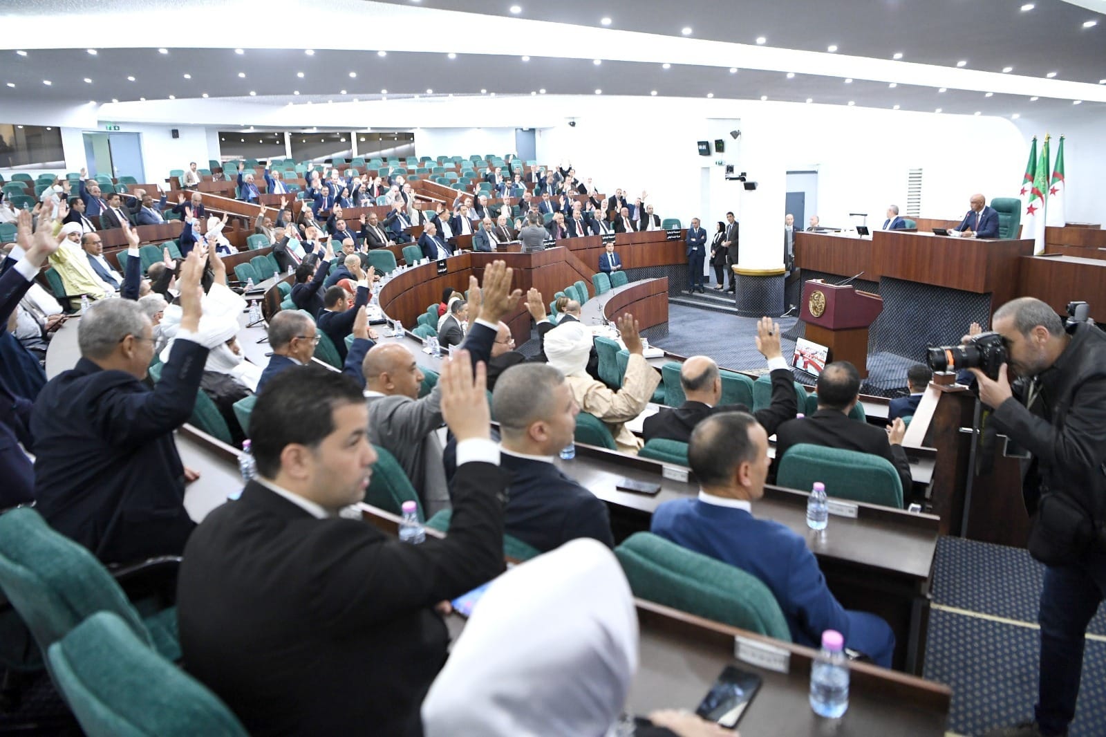 المجلس الشعبي الوطني يصادق على قانون الإجراءات الجزائية: خطوة جديدة نحو تعزيز دولة الحق والقانون