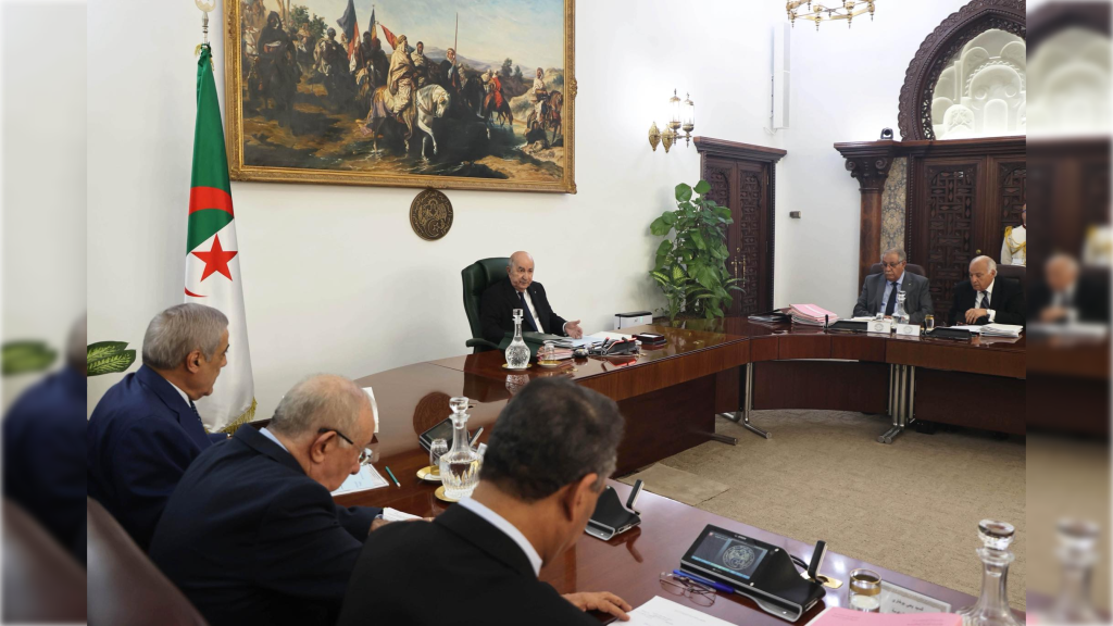مجلس الوزراء: الرئيس تبون يأمر وزير العدل بإثراء مشروع قانون الحالة المدنية