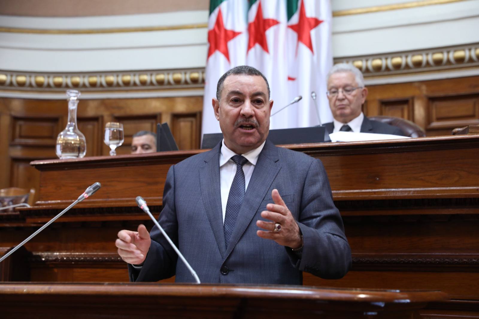 108 حافلات جديدة لتعزيز النقل العمومي في ثلاث ولايات كبرى خلال 2025
