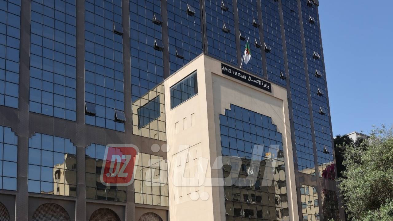اليوم العالمي لحرية الصحافة: أدوار جديدة للإعلام الوطني تمليها التحديات