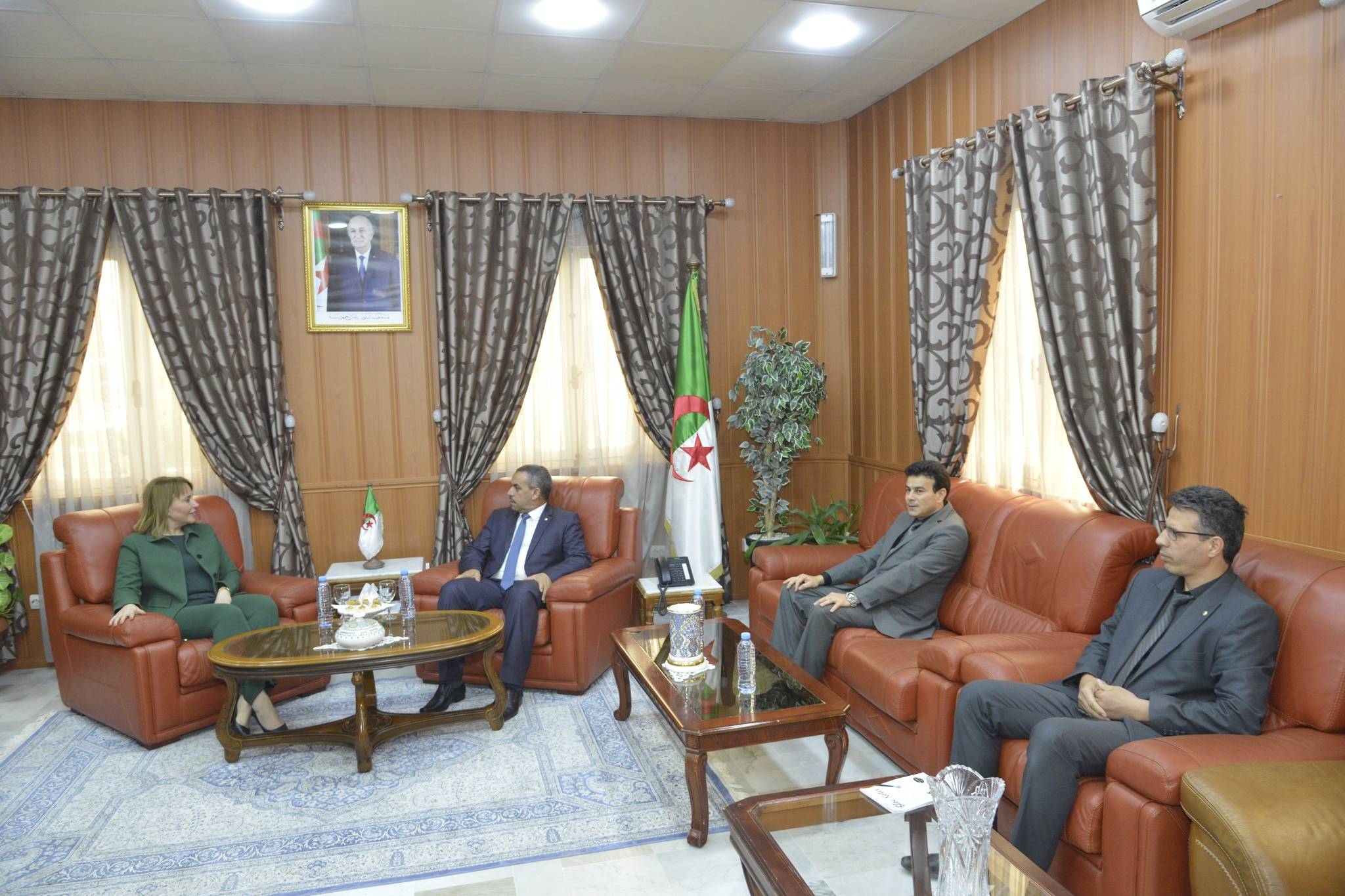 وزير التربية الوطنية يدعو الأسرة التربوية إلى إعطاء الوجه الحسن للؤسسات التربوية