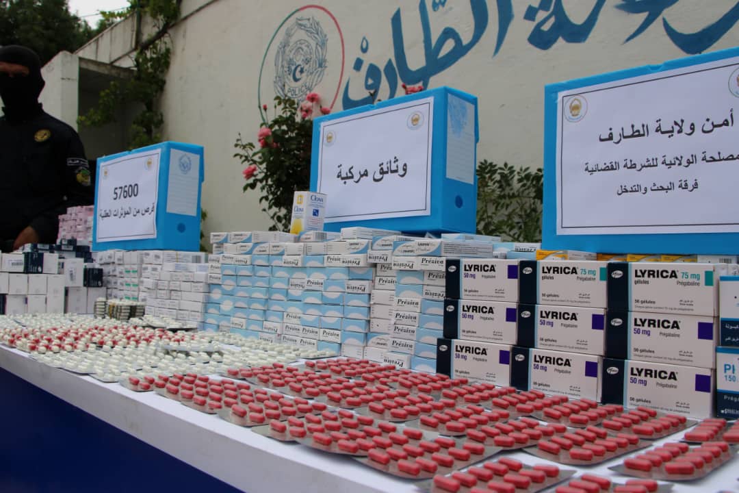 شرطة المدية: تفكيك شبكات تروج المهلوسات وحجز 7 آلاف وحدة