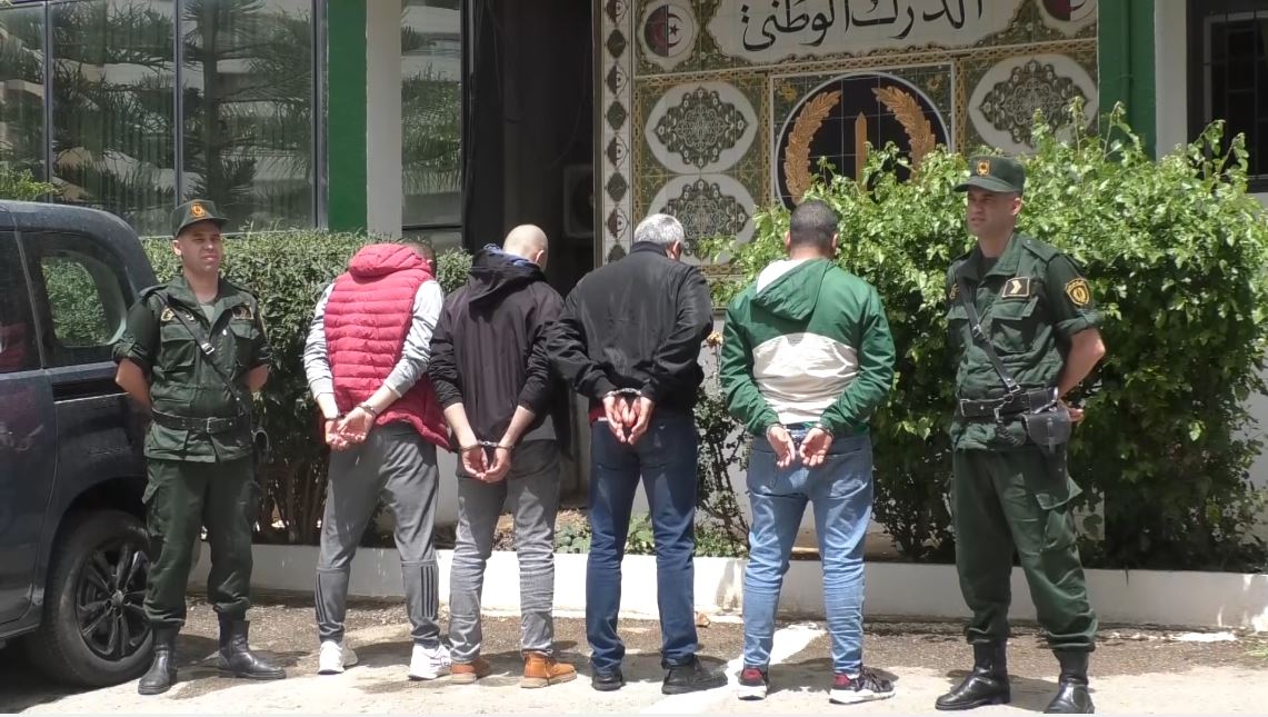 الاطاحة بعصابة مختصة في المضاربة غير المشروعة في السيارات نوع فيات دوبلو بانوراما