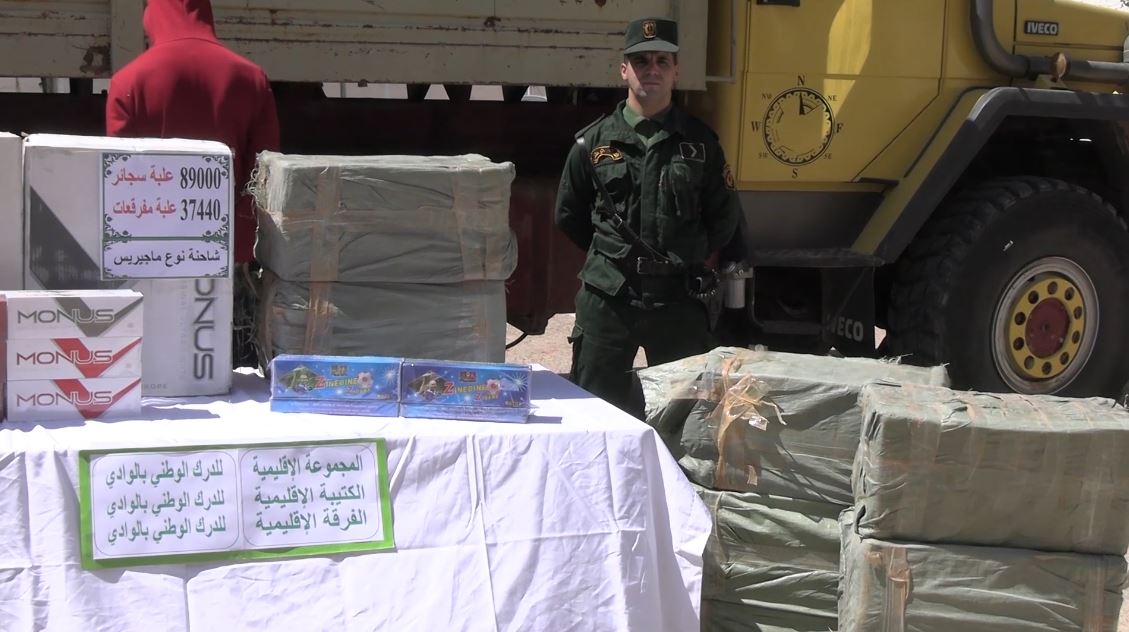 الدرك الوطني: حجز 80 ألف علبة سجائر و37440 علبة مفرقعات بالوادي