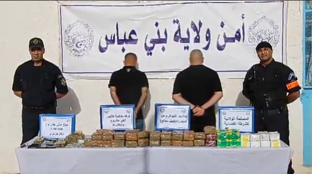 شرطة بني عباس: حجز 37 كلغ من الكيف المعالج قادمة من المغرب
