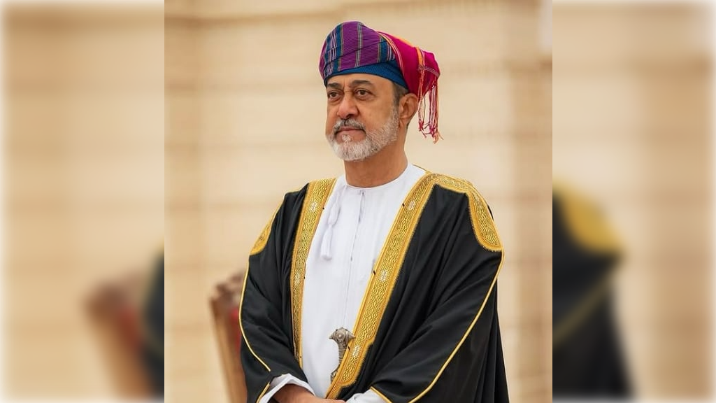 سلطان عمان هيثم بن طارق يزور مقام الشهيد ومتحف المجاهد بالجزائر العاصمة