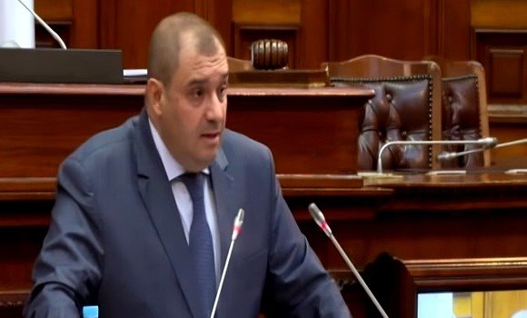 وزير العدل يعرض مشروع قانون الإجراءات الجزائية