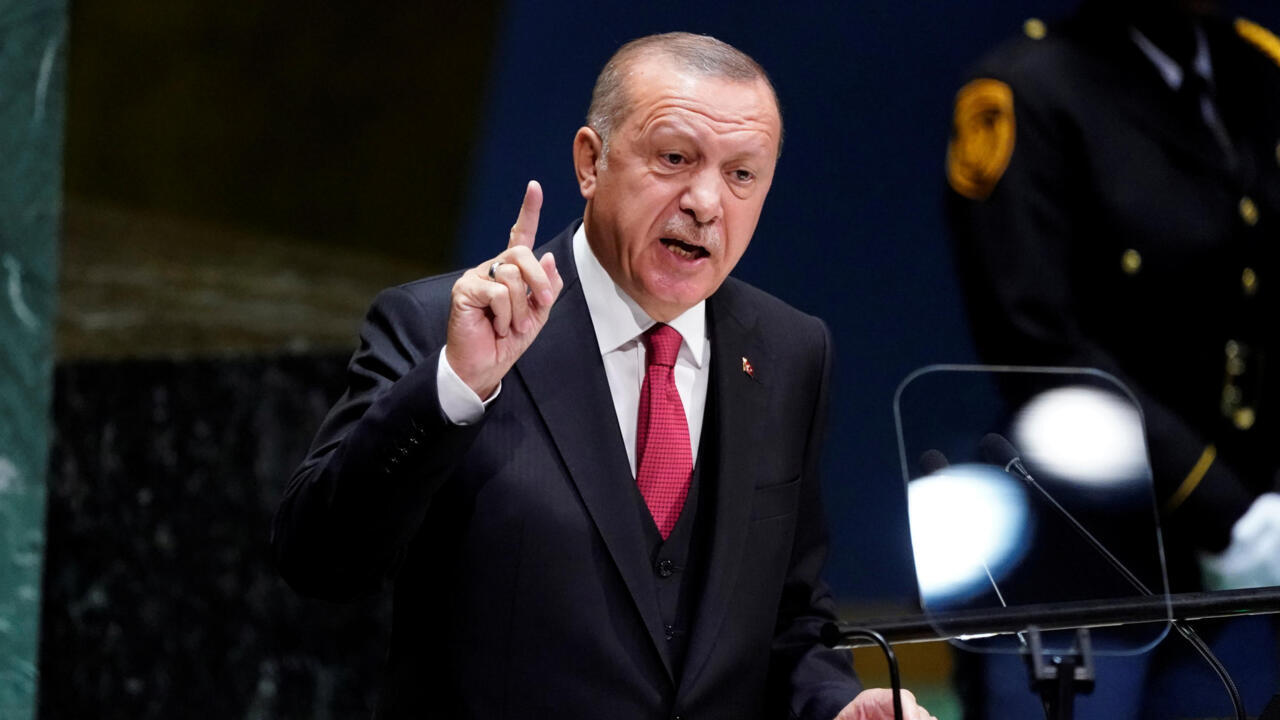 أردوغان يحذر.. نتنياهو يوسع الحرب وإسرائيل تسعى لإشعال المنطقة بالكامل