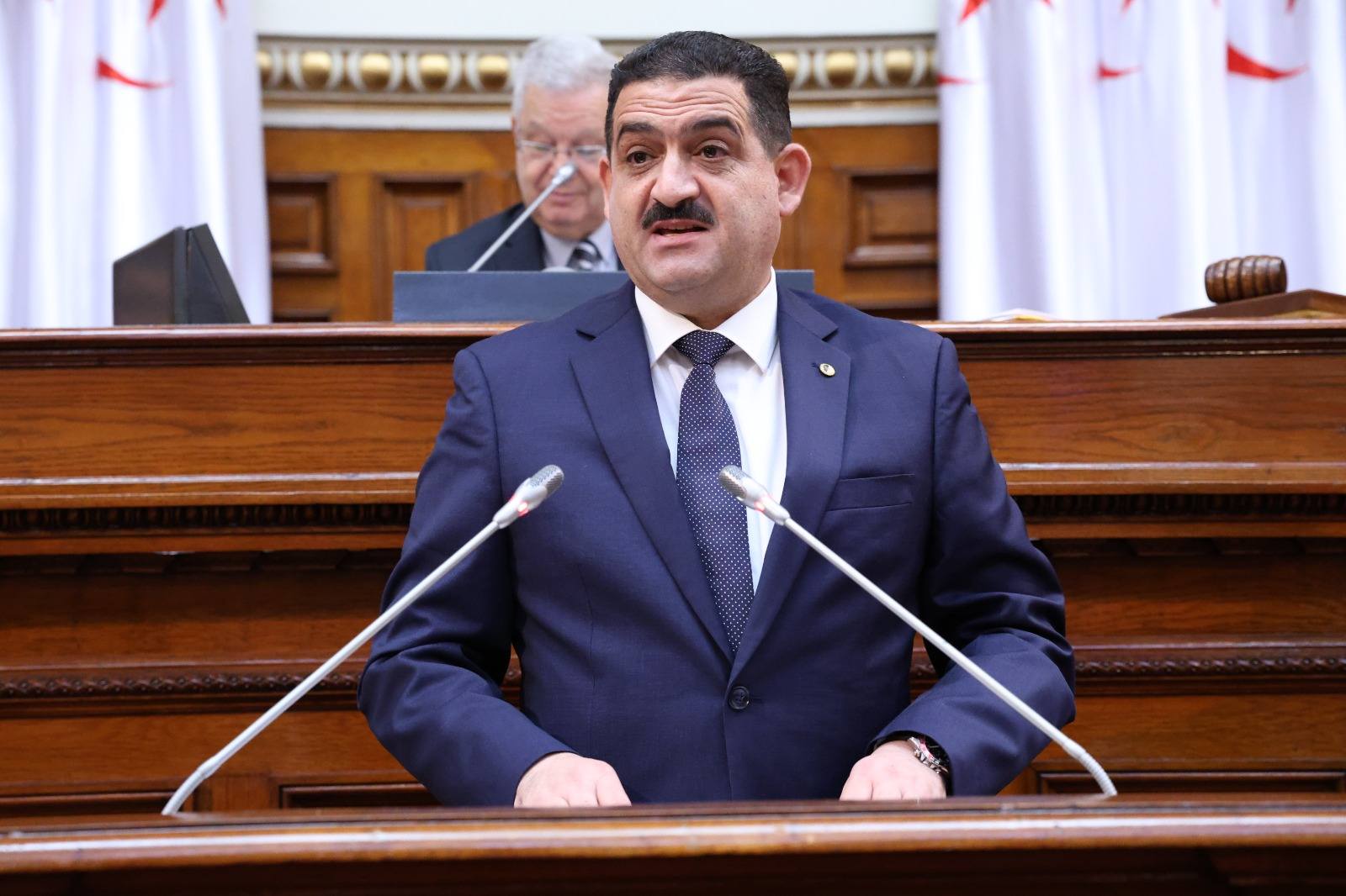 وزير الري يؤكد التزام القطاع بمواجهة شح الموارد