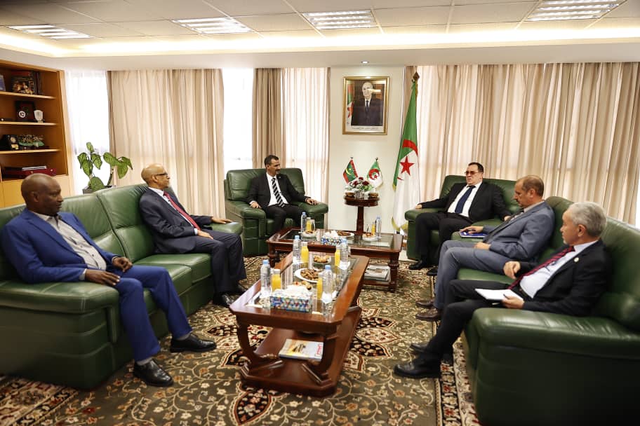 وزير الاتصال يستقبل نظيره الموريتاني