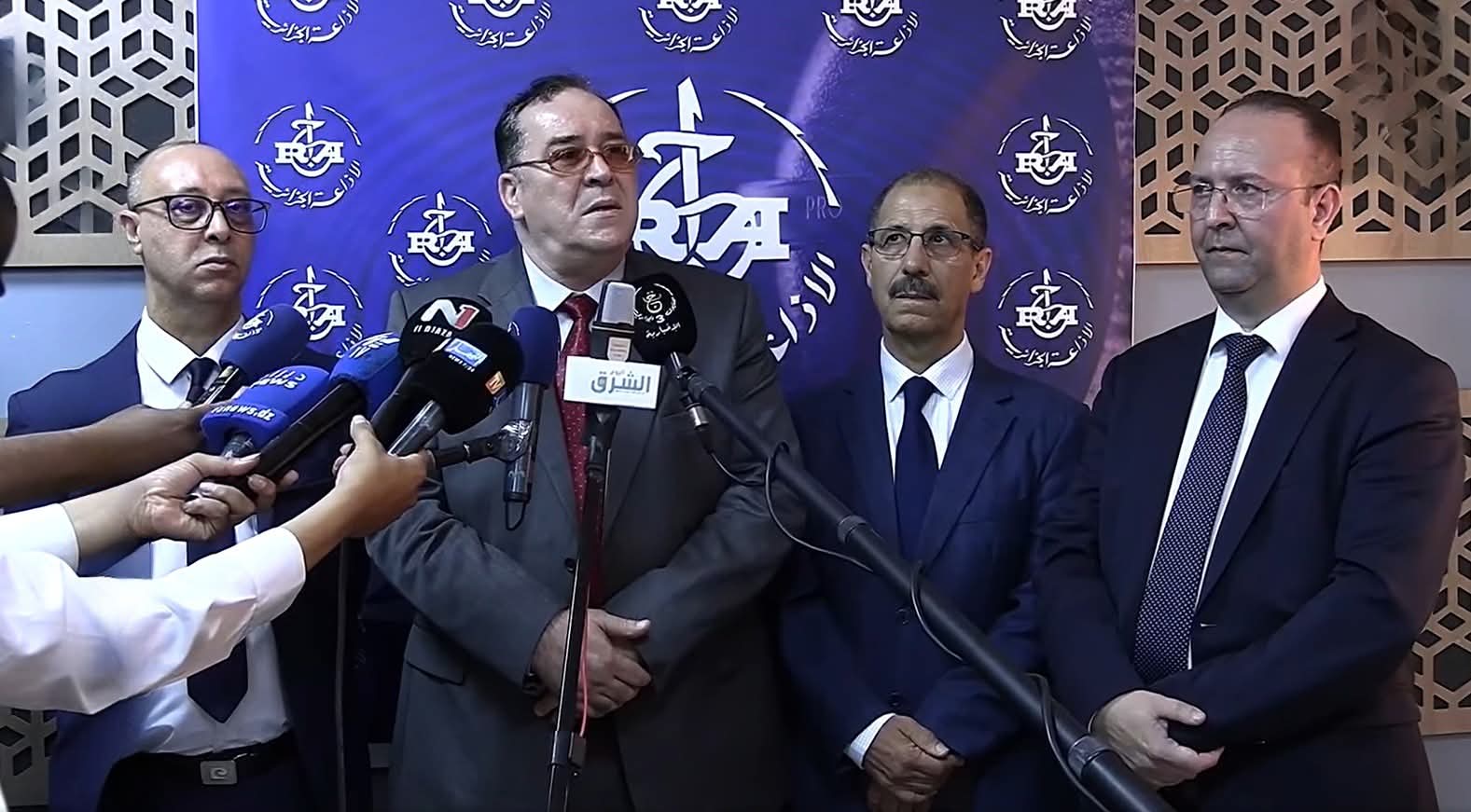 مزيان من بشار: الإذاعات المحلية رافد للتنمية ومصدر للمعلومة