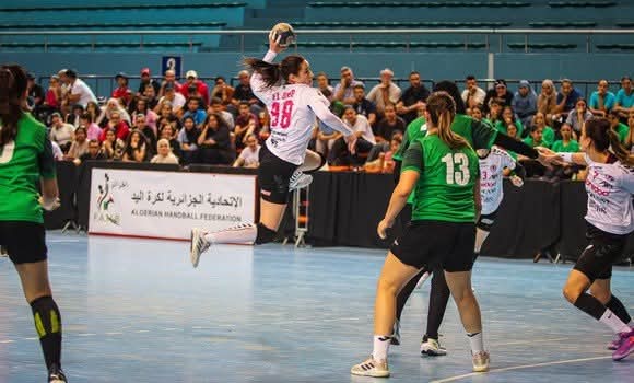 نادي الأبيار لكرة اليد للسيدات يتوّج ببطولة الجزائر قبل جولتين من النهاية