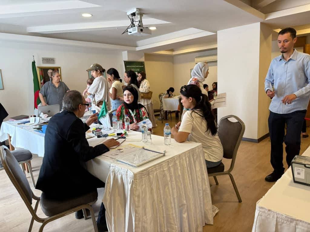 خدمات قنصلية متنقلة للجالية