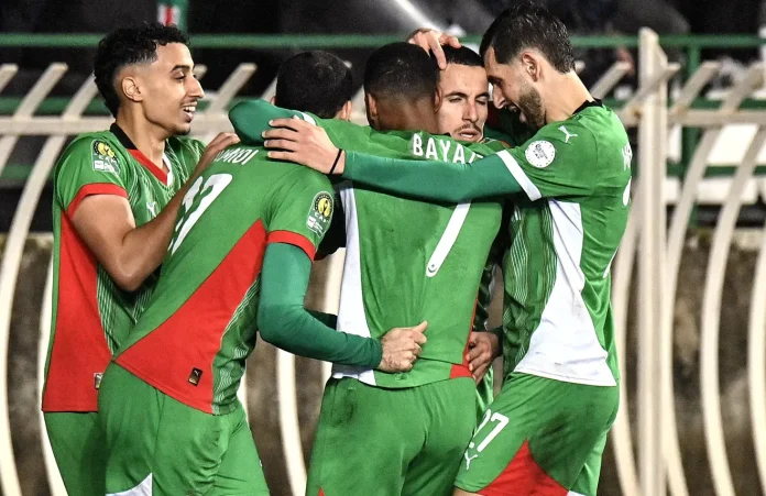 مولودية الجزائر بطل الدوري