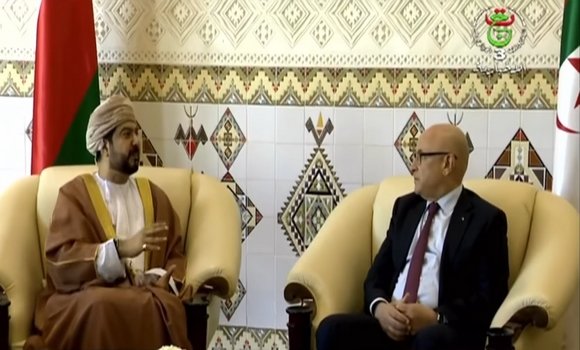 زيتوني يستقبل نظيره العماني