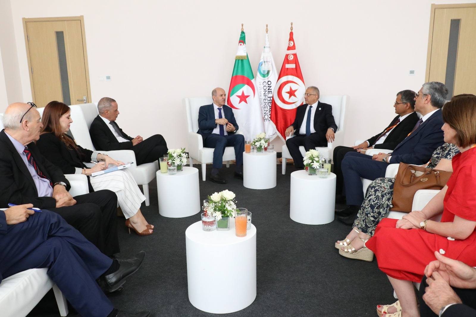 الجزائر وتونس تعززان شراكتهما الصحية: اتفاق على ثلاث أولويات