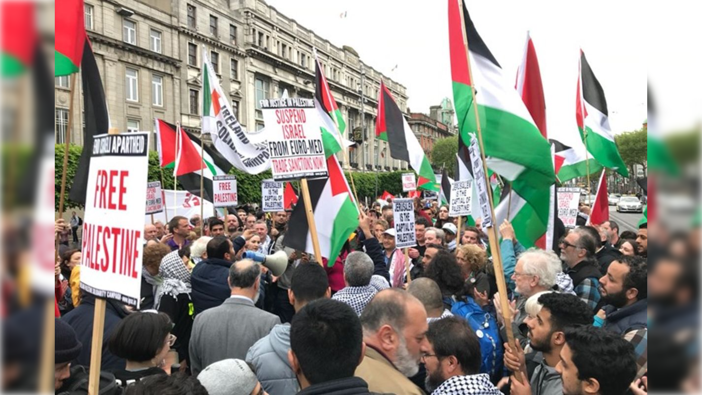 البرلمان البريطاني يطالب بالاعتراف الرسمي بدولة فلسطين