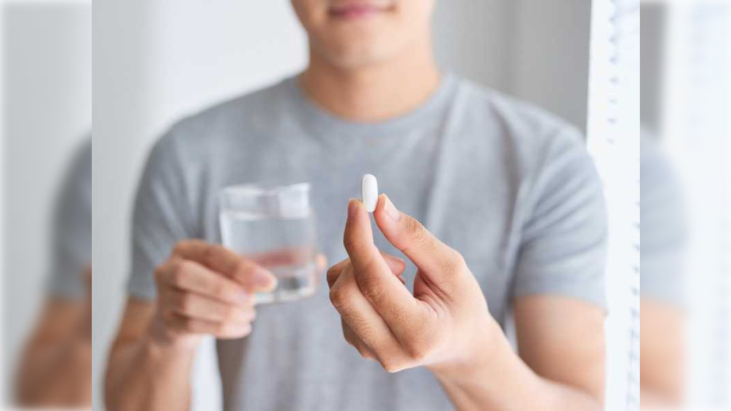 حبوب منع الحمل للرجال.. ثورة طبية أم مغامرة محفوفة بالمخاطر؟