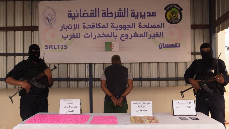 إحباط صفقة ترويج 6 آلاف قرص إكستازي في وهران