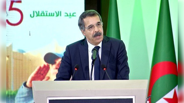 وزير المالية يشيد بالدور السيادي للجمارك في حماية  الاقتصاد الوطني