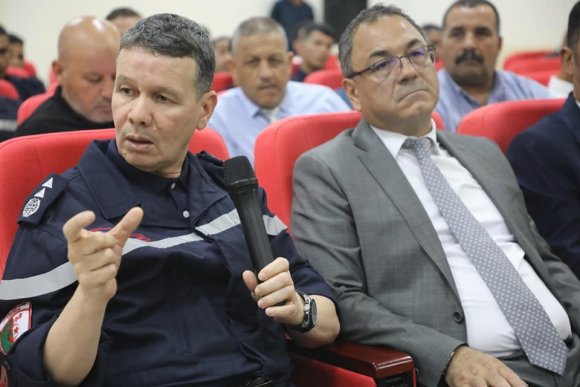 بوغلاف يعاين الجاهزية لمكافحة حرائق الغابات بشرق البلاد