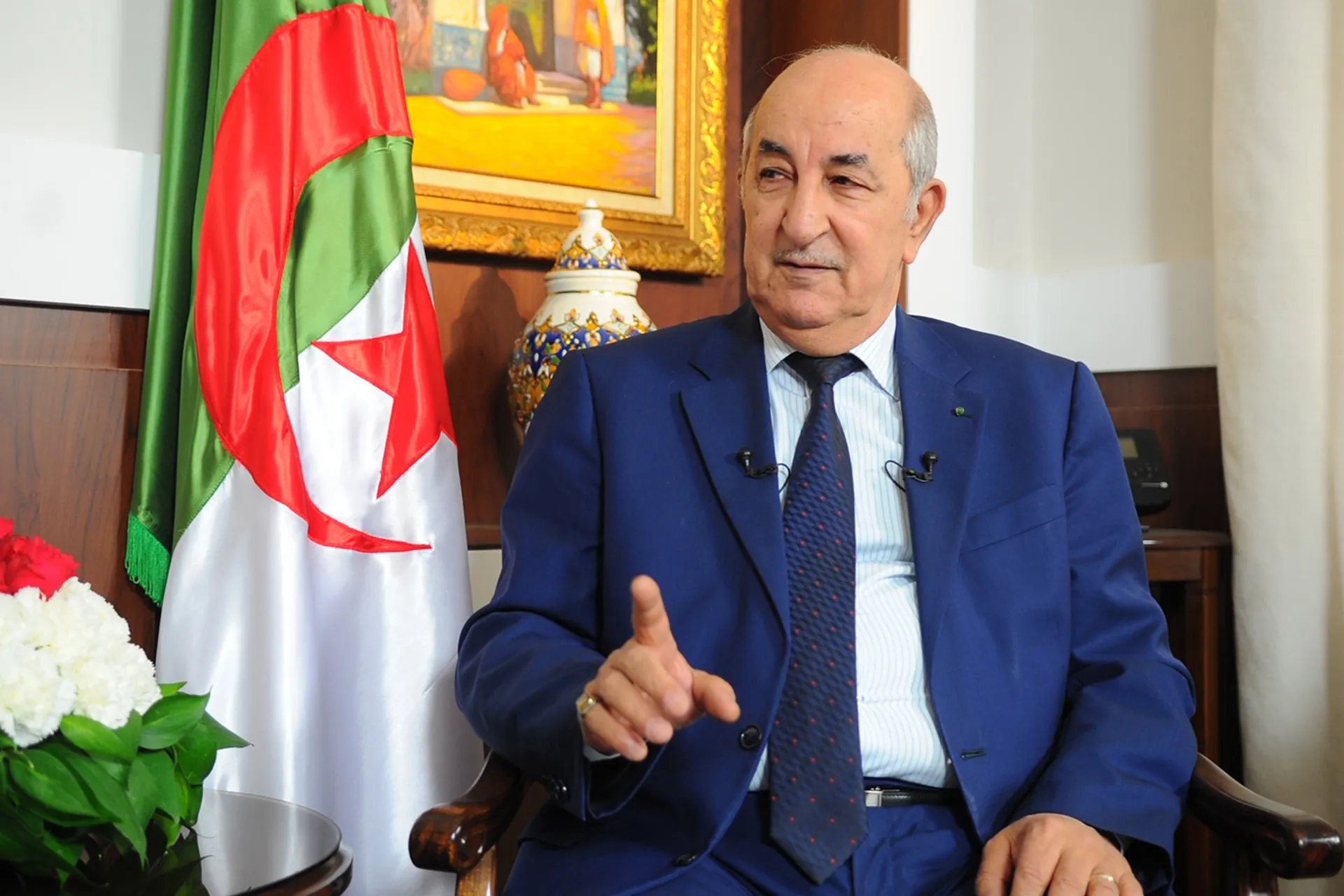 الرئيس تبون: الظروف الحالية تتطلب منّا اللحمة من إجل إعلاء المصلحة الوطنية