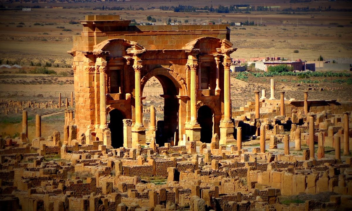 قفزة سياحية.. موقع تيمقاد يتجاوز أرقام سياح 2024
