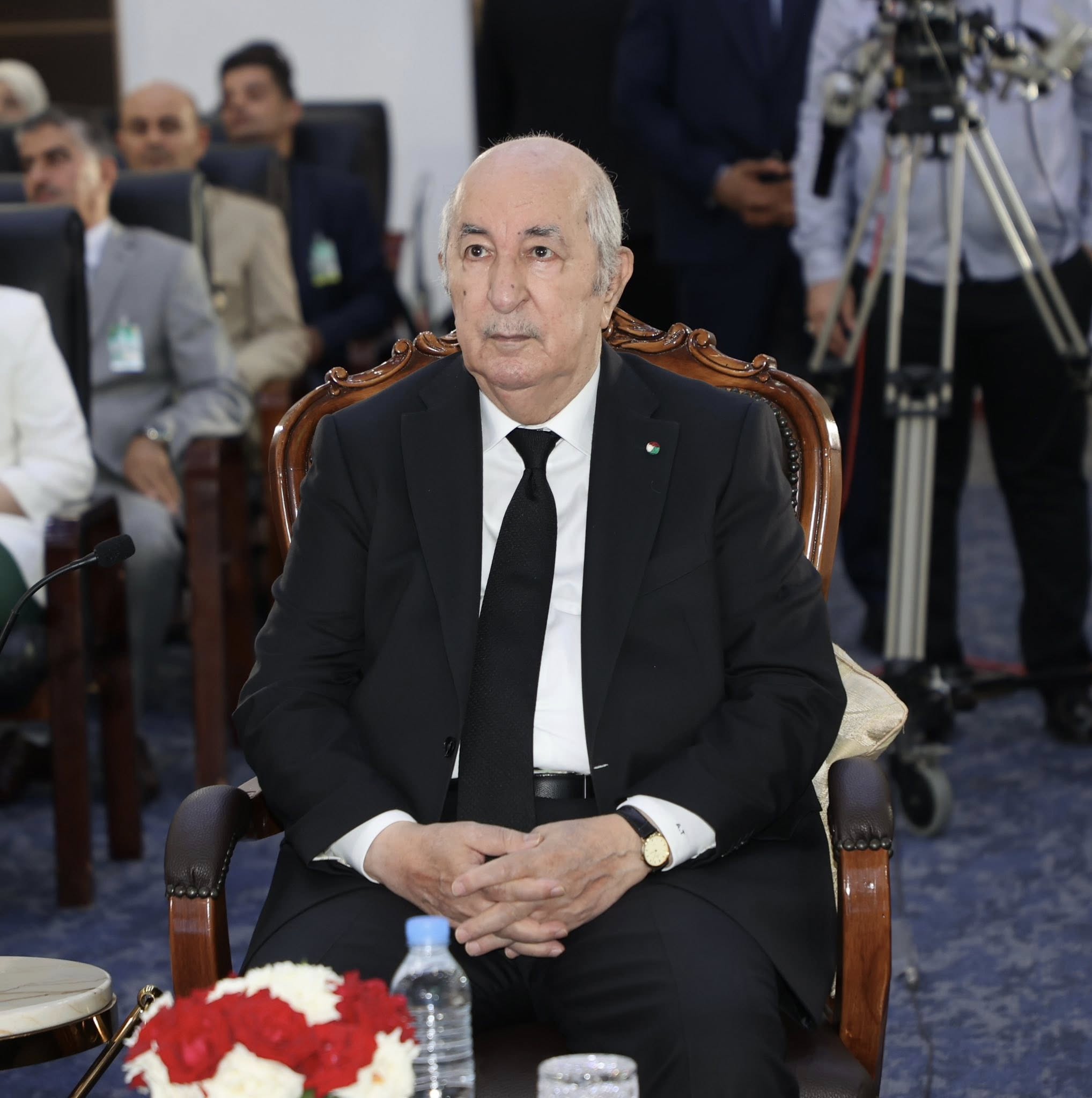رئيس الجمهورية يشرف على تكريم متقاعدي ومعطوبي الجيش الوطني الشعبي