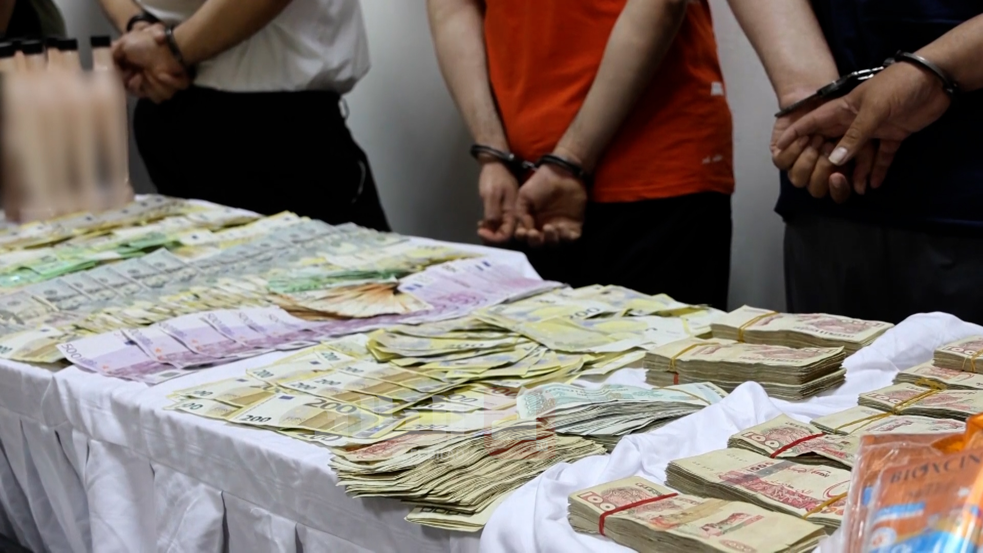 الشلف: الإطاحة بشبكة تزوير أورو وحجز نحو مليوني عملة مزورة