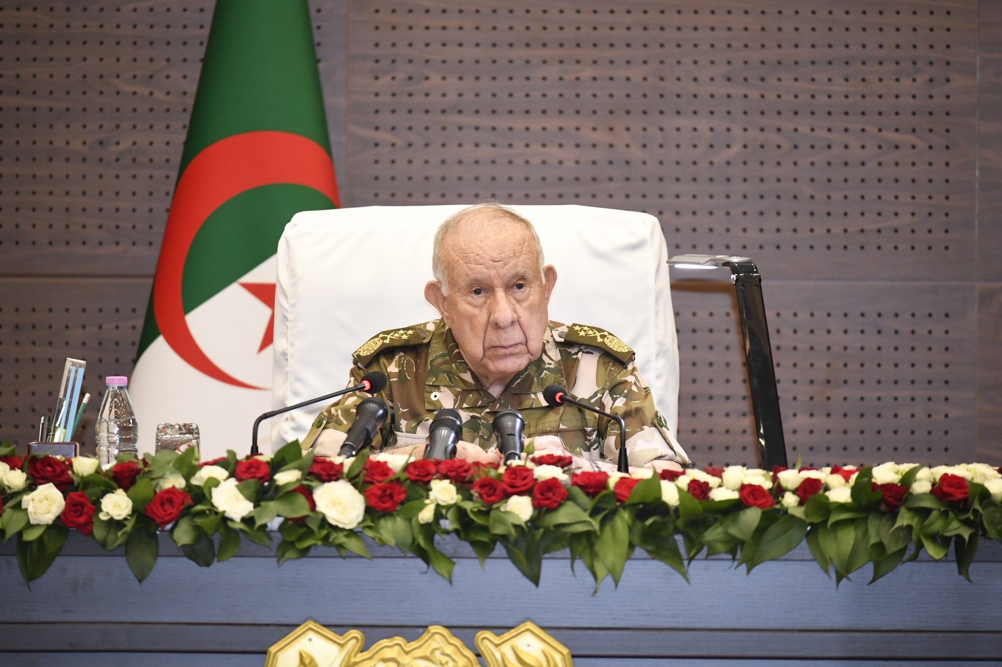 الفريق أول شنقريحة: السماء باتت ميدان الحسم وعلى الدفاع الجوي أن يكون في الموعد