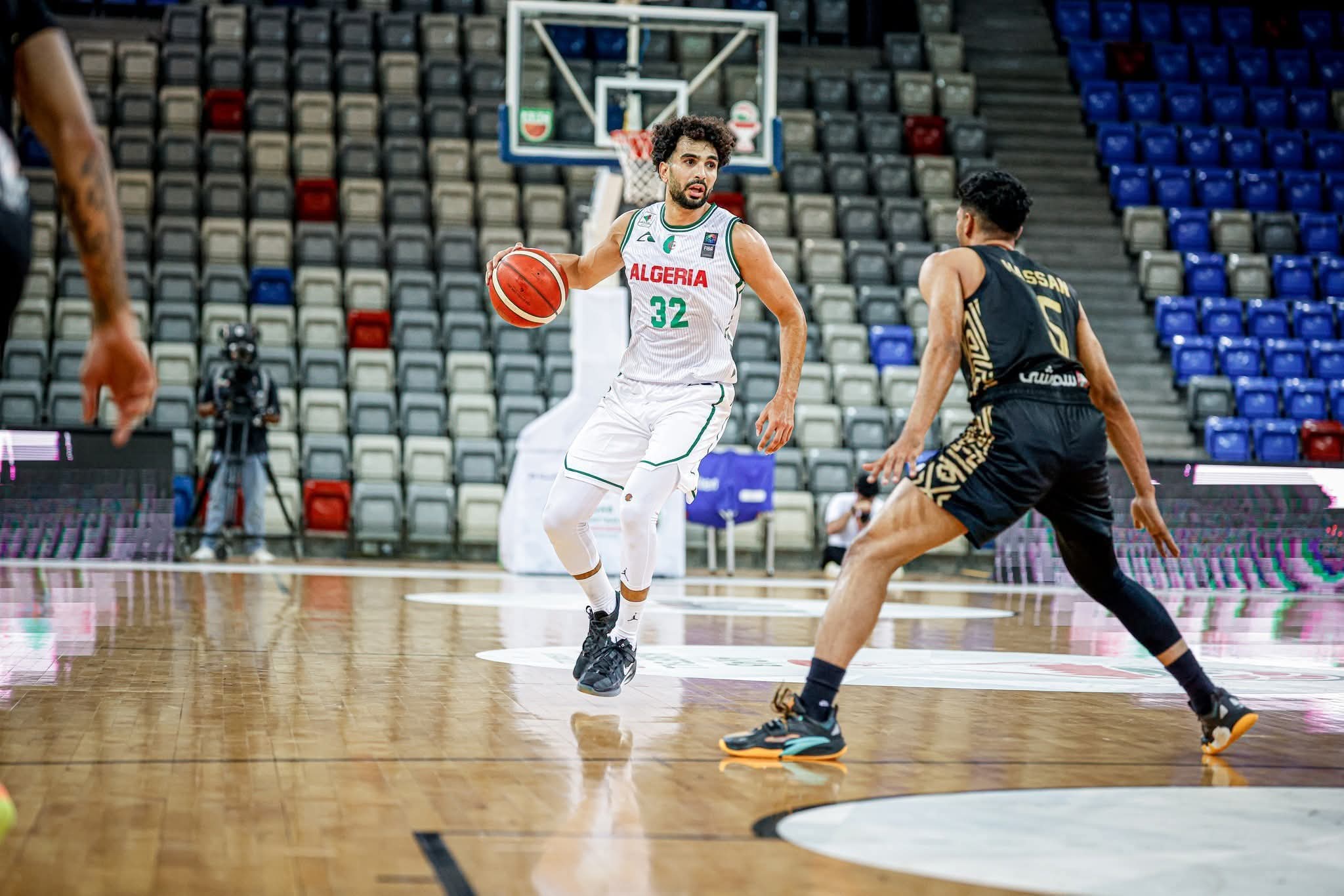 المنتخب الجزائري لكرة السلة يُتوّج بطلاً للعرب