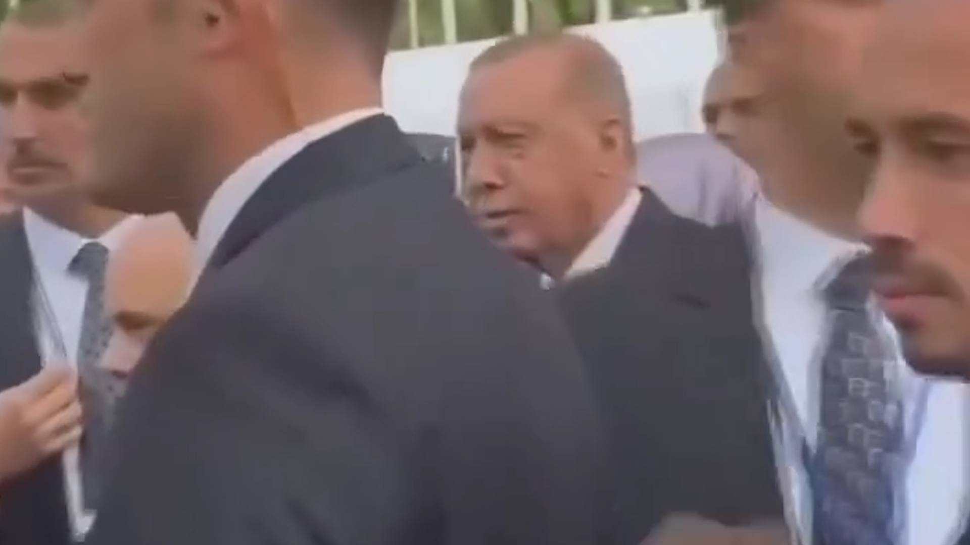 بعد ماكرون.. شرطة نيويورك توقف الرئيس التركي بسبب موكب ترامب