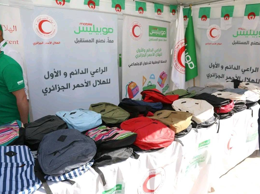 الهلال الأحمر يواصل حملته التضامنية بمناسبة الدخول الإجتماعي