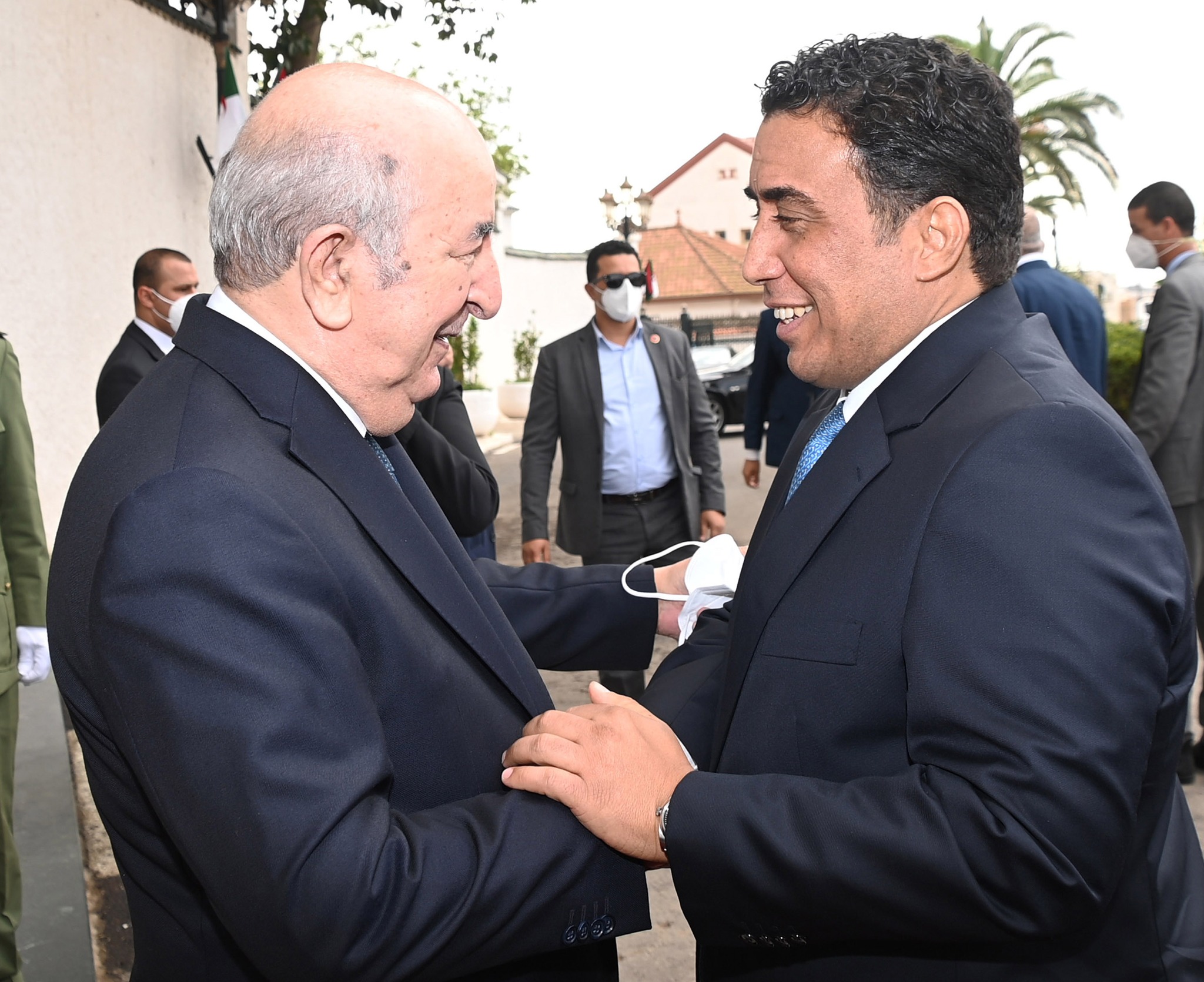 الرئيس تبون يستقبل رئيس المجلس الرئاسي الليبي