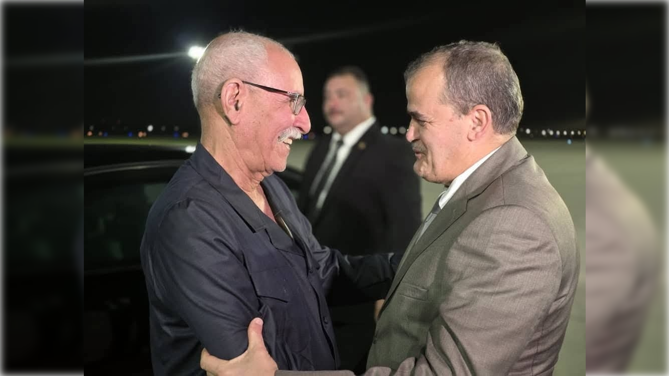 الرئيس الصحراوي يصل الجزائر للمشاركة في الطبعة الـ4 لمعرض التجارة البينية الإفريقية