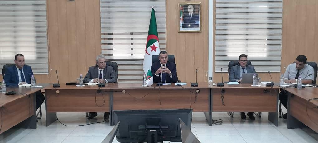 زروقي: يقيم تقدم المتعاملين ويحث على الإسراع في إطلاق الجيل الخامس