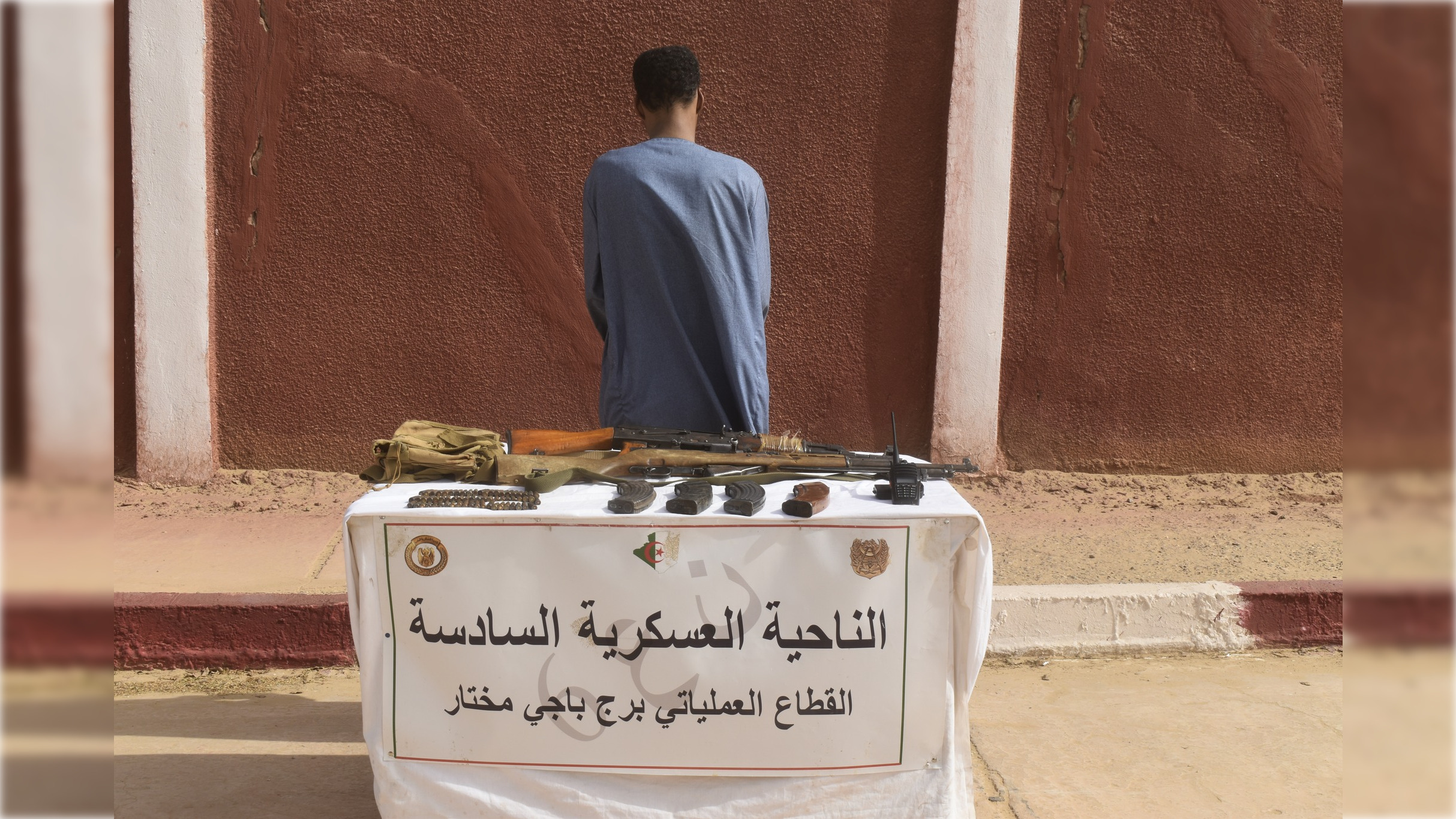 وزارة الدفاع: الإرهابي عقباوي بادي يسلم نفسه ببرج باجي مختار