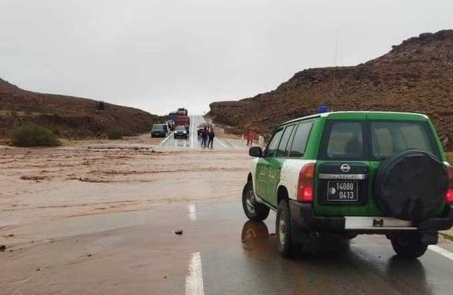 طرق مقطوعة بسبب ارتفاع منسوب المياه