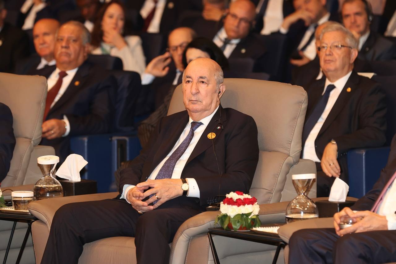 الرئيس تبون يزور أجنحة معرض التجارة البينية الإفريقية