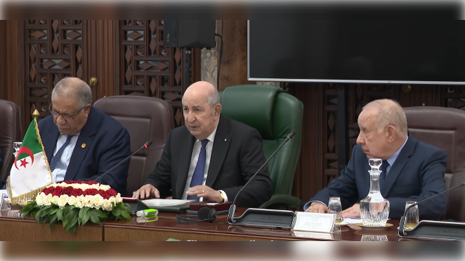 الرئيس تبون يجري محادثات موسعة مع نظيره الموزمبيقي