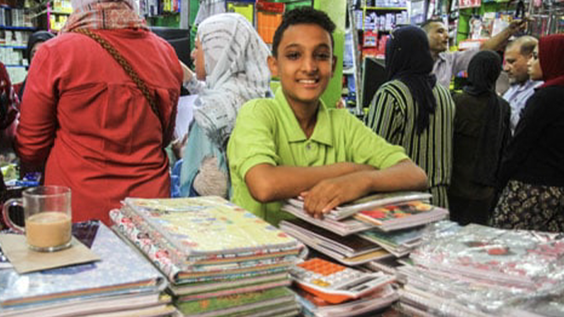 ألوان وابتسامات تسبق الدخول المدرسي في الجزائر