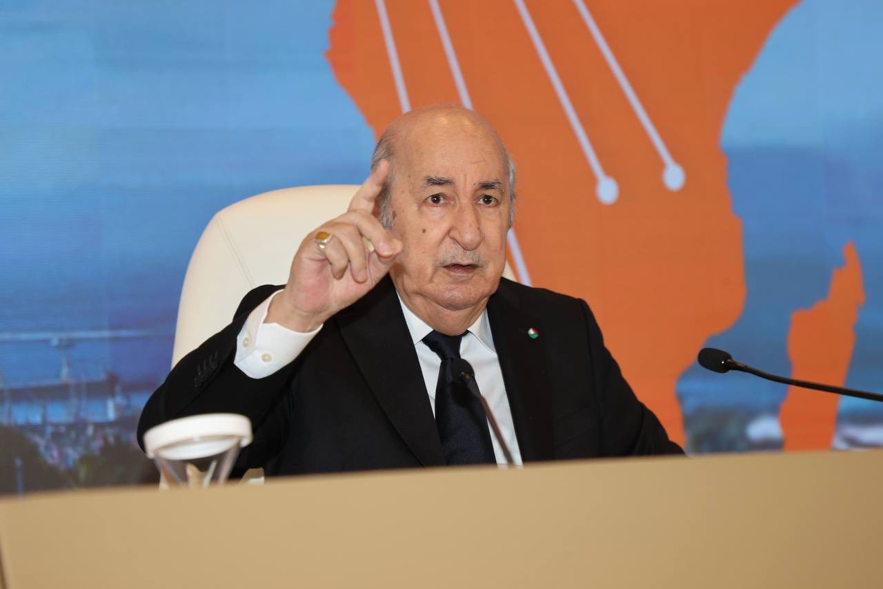 الرئيس تبون: “رهاننا على اقتصاد خالٍ من البيروقراطية”