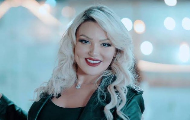 حقيقة خبر وفاة الفنانة الجزائرية سميرة لوراناز