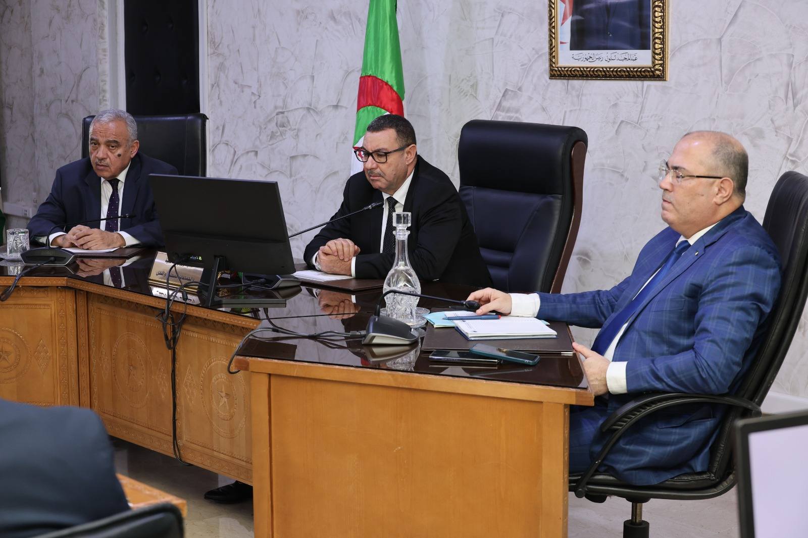 سعيود يترأس جلسة عمل للتقييم المرحلي لرقمنة القطاع