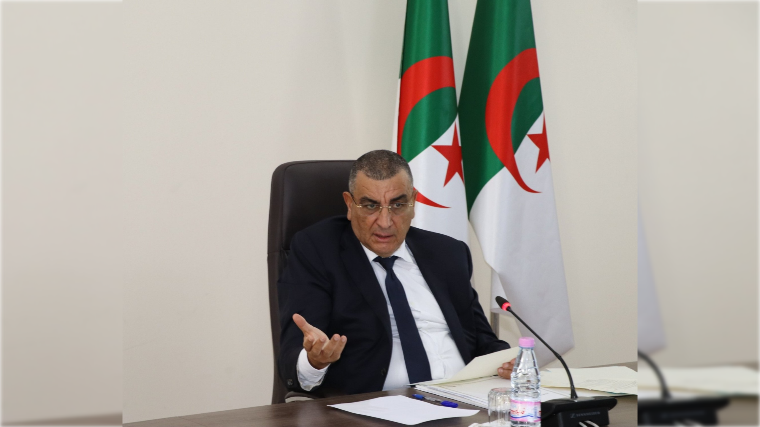 وزير الأشغال العمومية يشدد على متابعة دقيقة للمشاريع وتسريع وتيرة الإنجاز